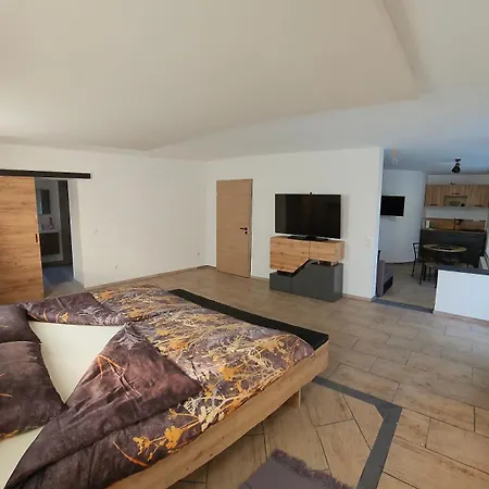 Apartment Grmac Naklo