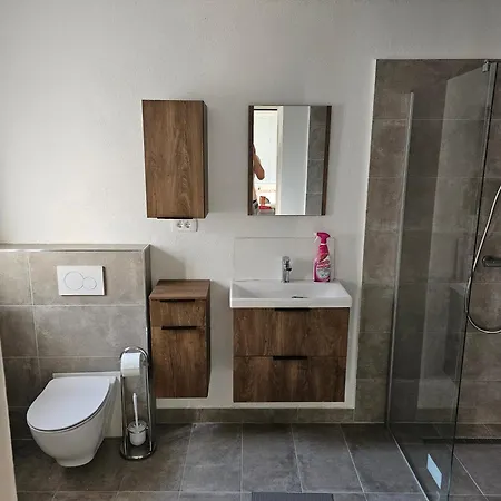 Apartment Grmac Naklo