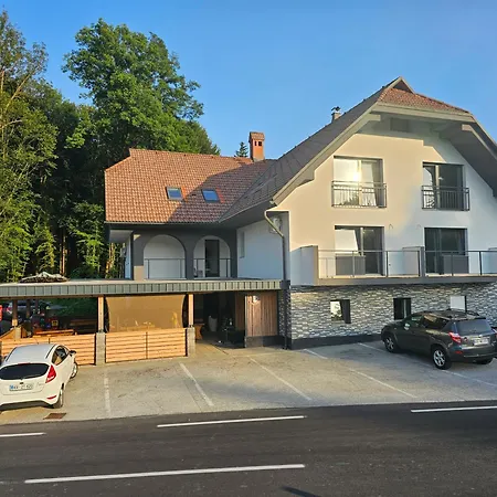 Apartment Grmac